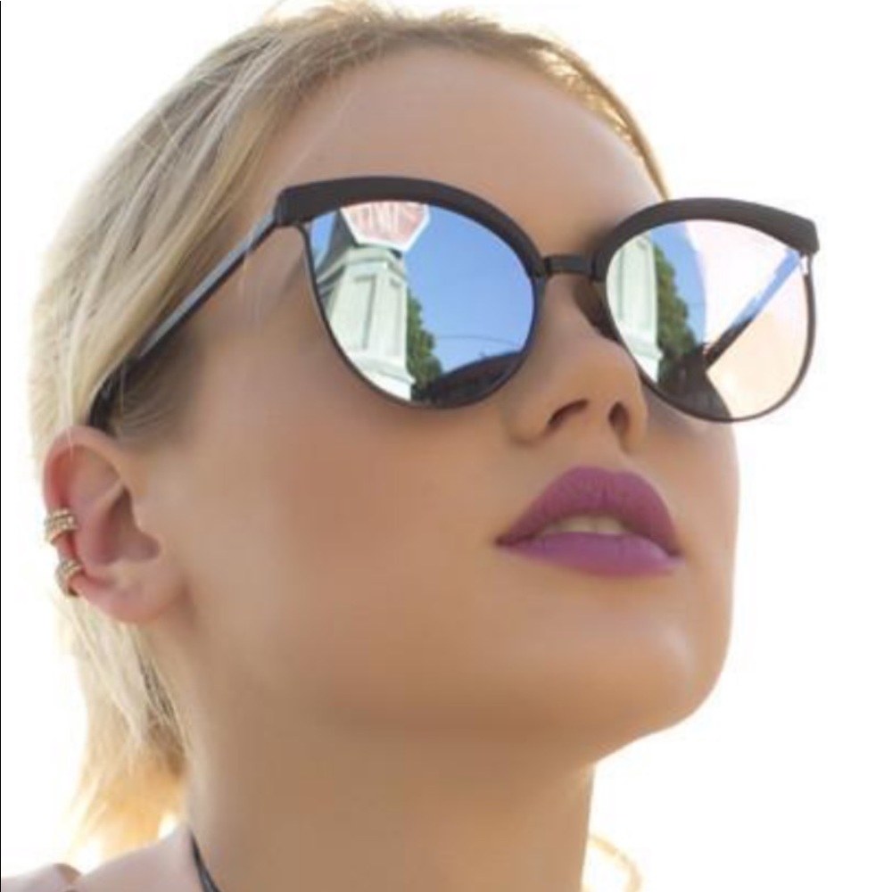 Quay stardust mirror sunglasses